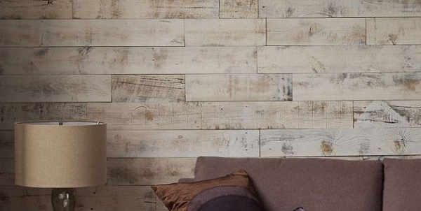 parede revestida de madeira